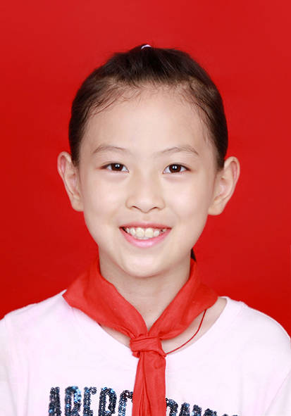 5.謝筱妤一寸照.jpg